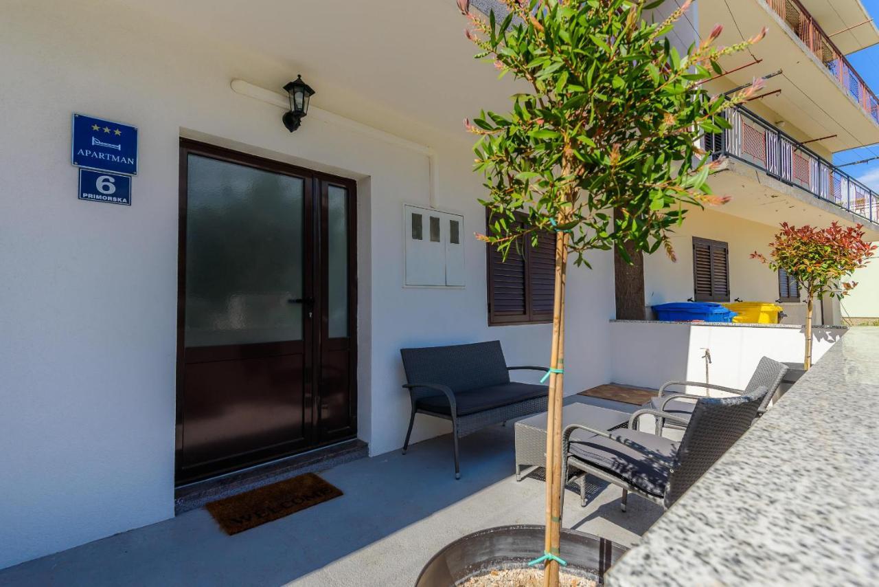 Apartment Stela *